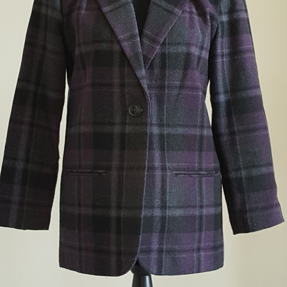 Sag Harbor Blazer - Picture 2 of 7